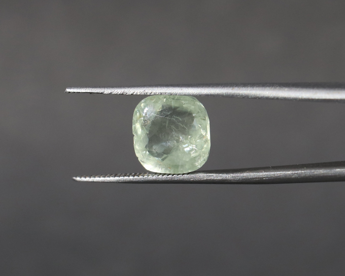 Yellow Sapphire 5.37 Ct.