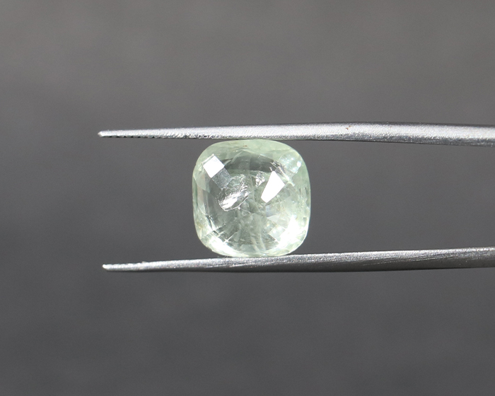 Yellow Sapphire 5.37 Ct.