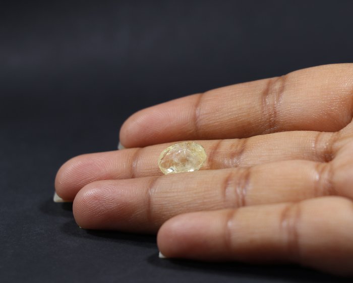 Yellow Sapphire 5.08 Ct.