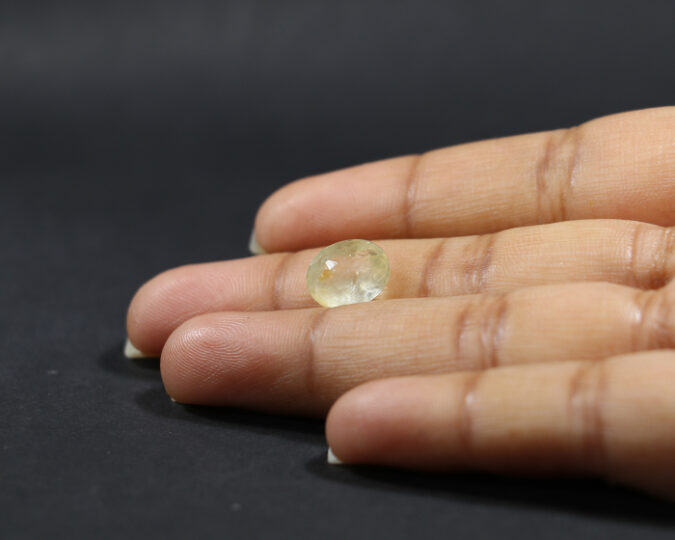 Yellow Sapphire 4.97 Ct. Yellow Sapphire 4.97 Ct.