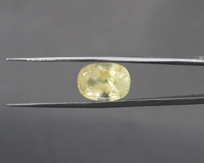 Yellow Sapphire 7.29 Ct.