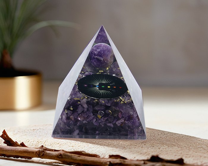 SKAMTOP FX 3 Seven Chakra Amethyst Orgone Pyramid