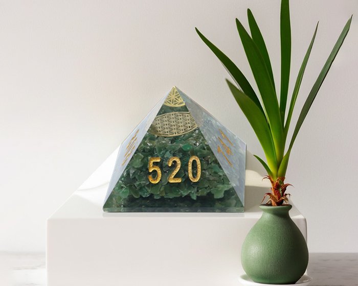 ZBUOP FX 3 Zibu Orgone Pyramid