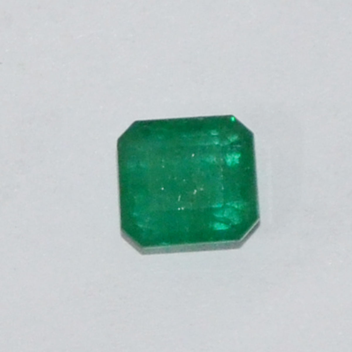 EMRD21013 1 EMERALD 2.8 Ct.