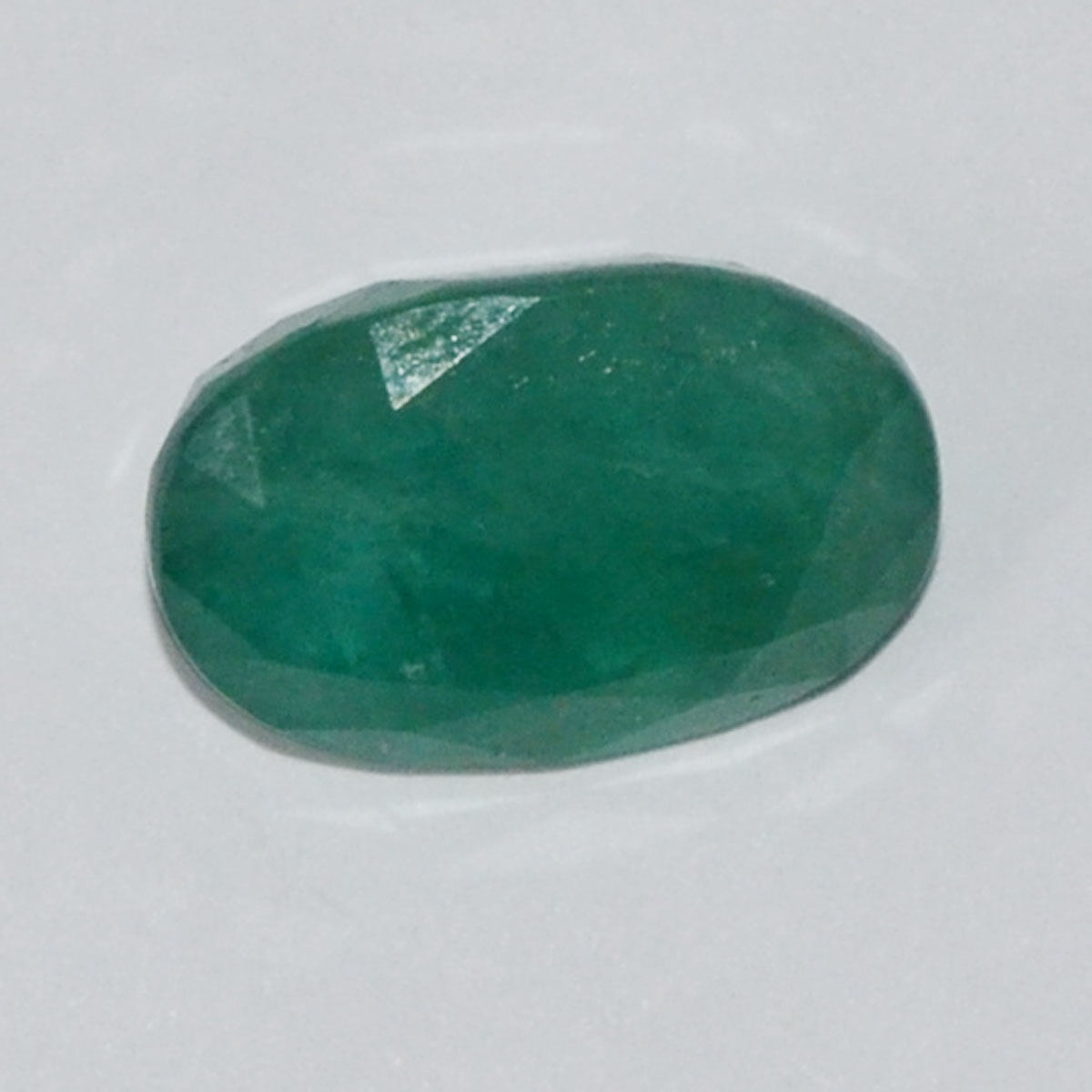 EMERALD 10.47 Ct. 2 EMRD21027 1 EMERALD 10.47 Ct.