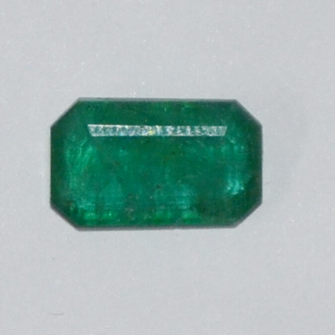 EMERALD 3.66 Ct. 1 EMRD21044 1 EMERALD 3.66 Ct.