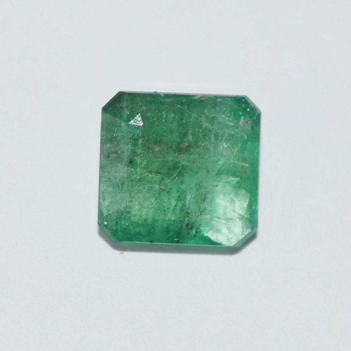EMERALD 4.37 Ct. 2 EMRD21170 EMERALD 4.37 Ct.