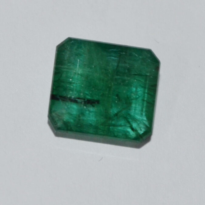 EMERALD 5.2 Ct. EMERALD 5.2 Ct.