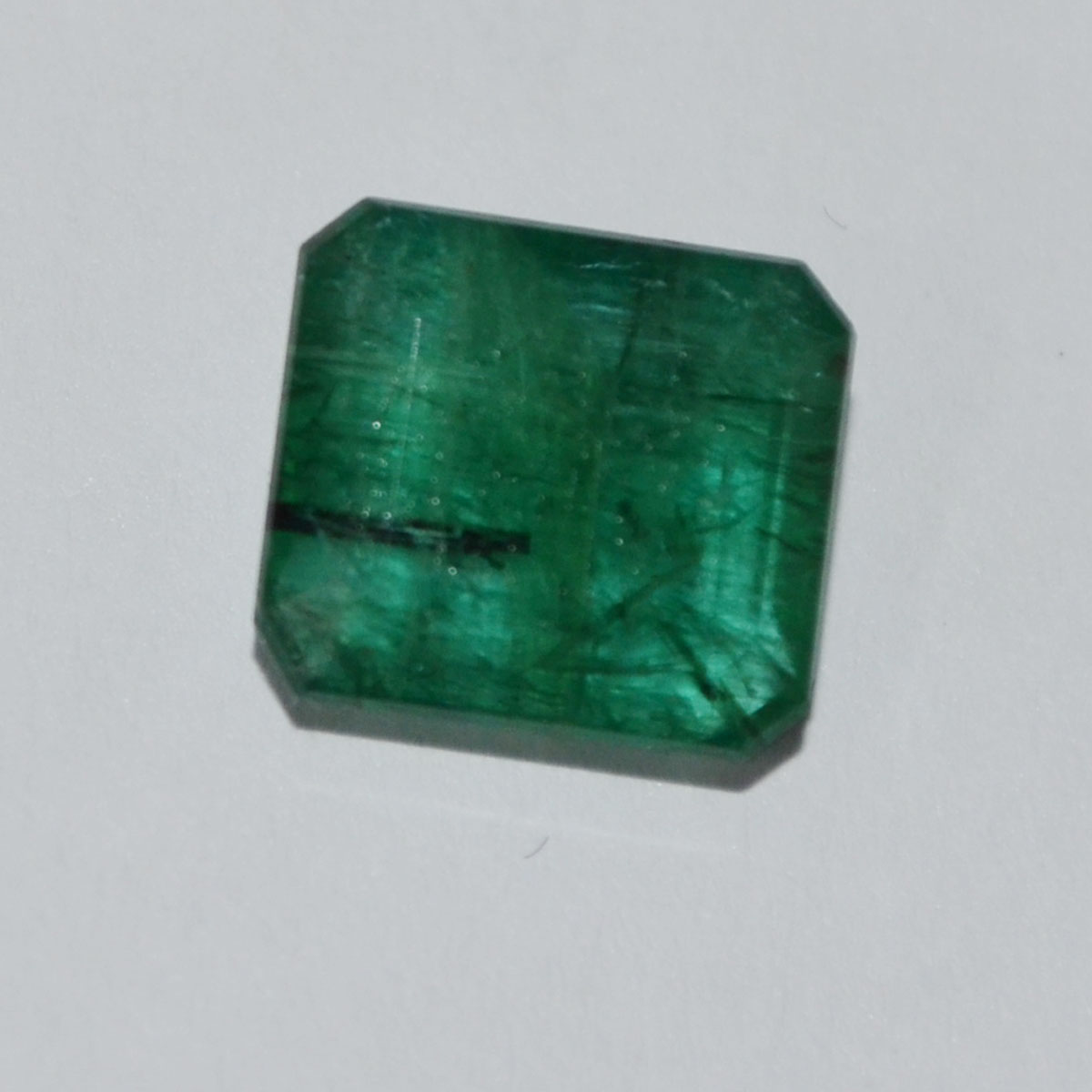 EMERALD 5.2 Ct. EMERALD 5.2 Ct.