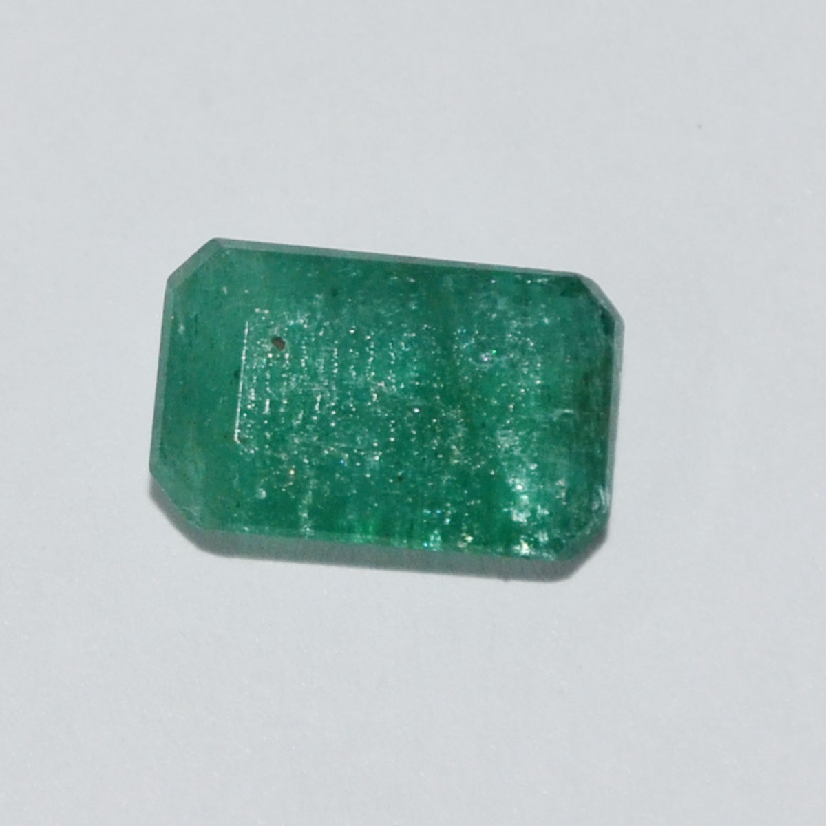EMERALD 3.51 Ct. 2 EMRD21189 EMERALD 3.51 Ct.