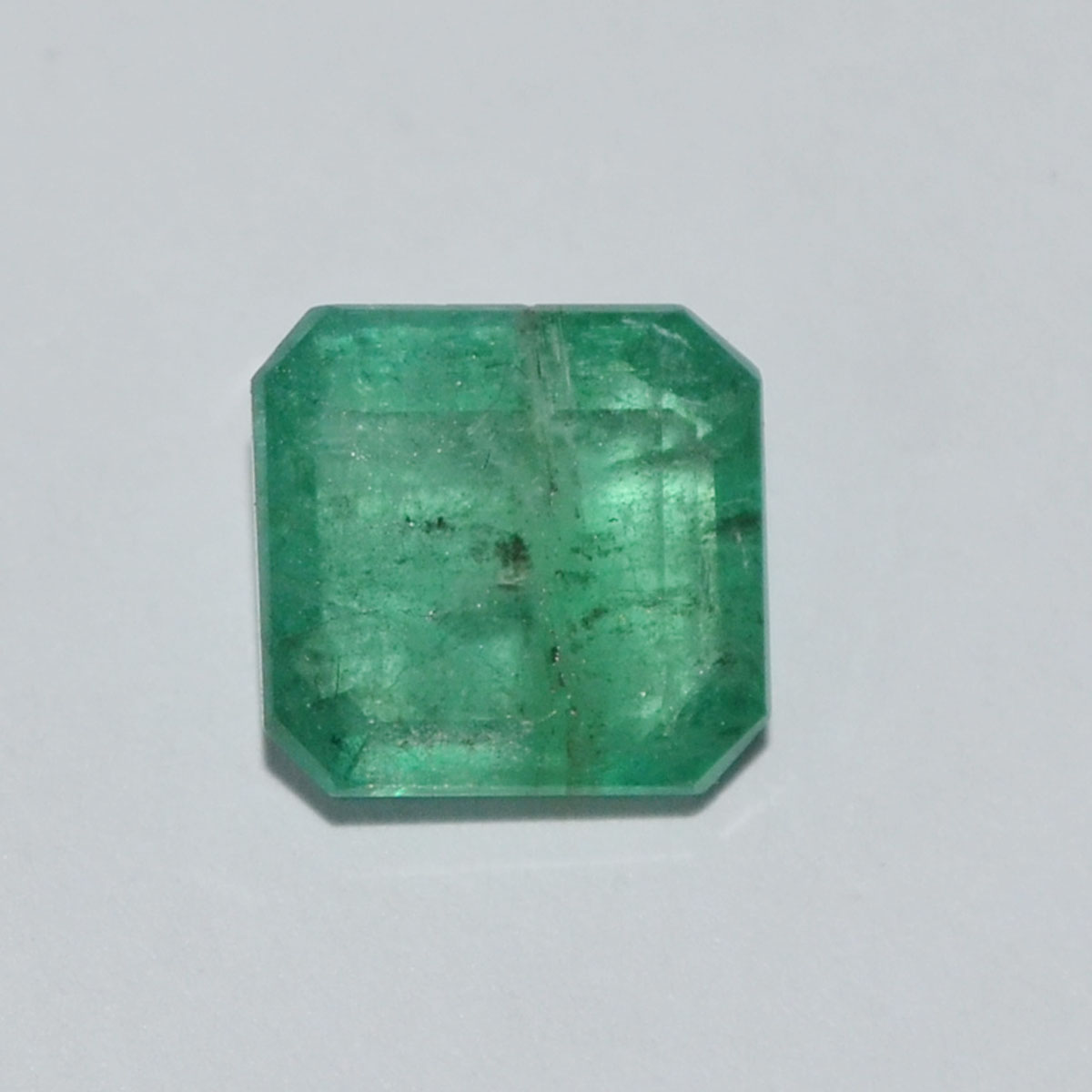 EMRD21190 EMERALD 4.07 Ct.