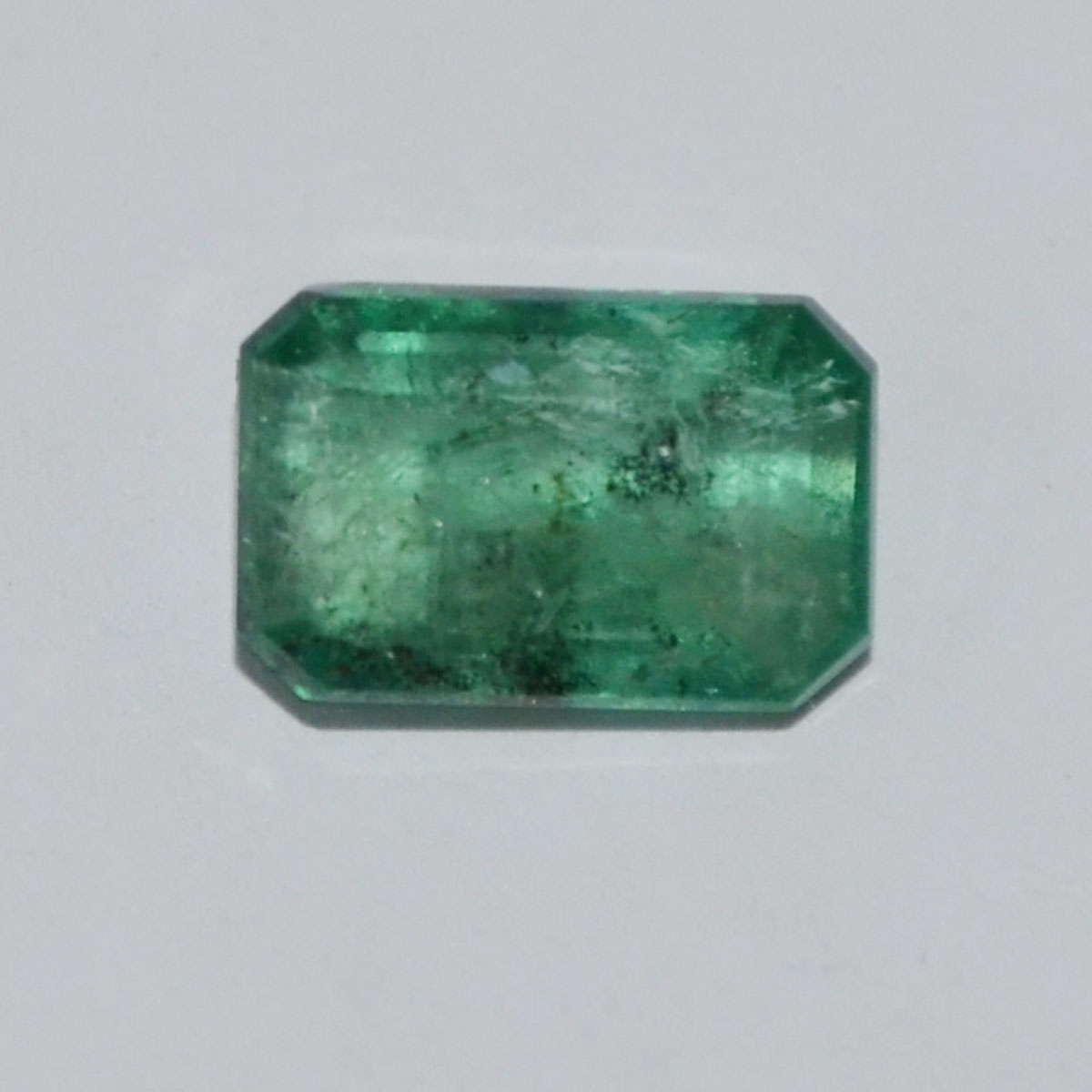 EMERALD 4.23 Ct. 2 EMRD21193 EMERALD 4.23 Ct.
