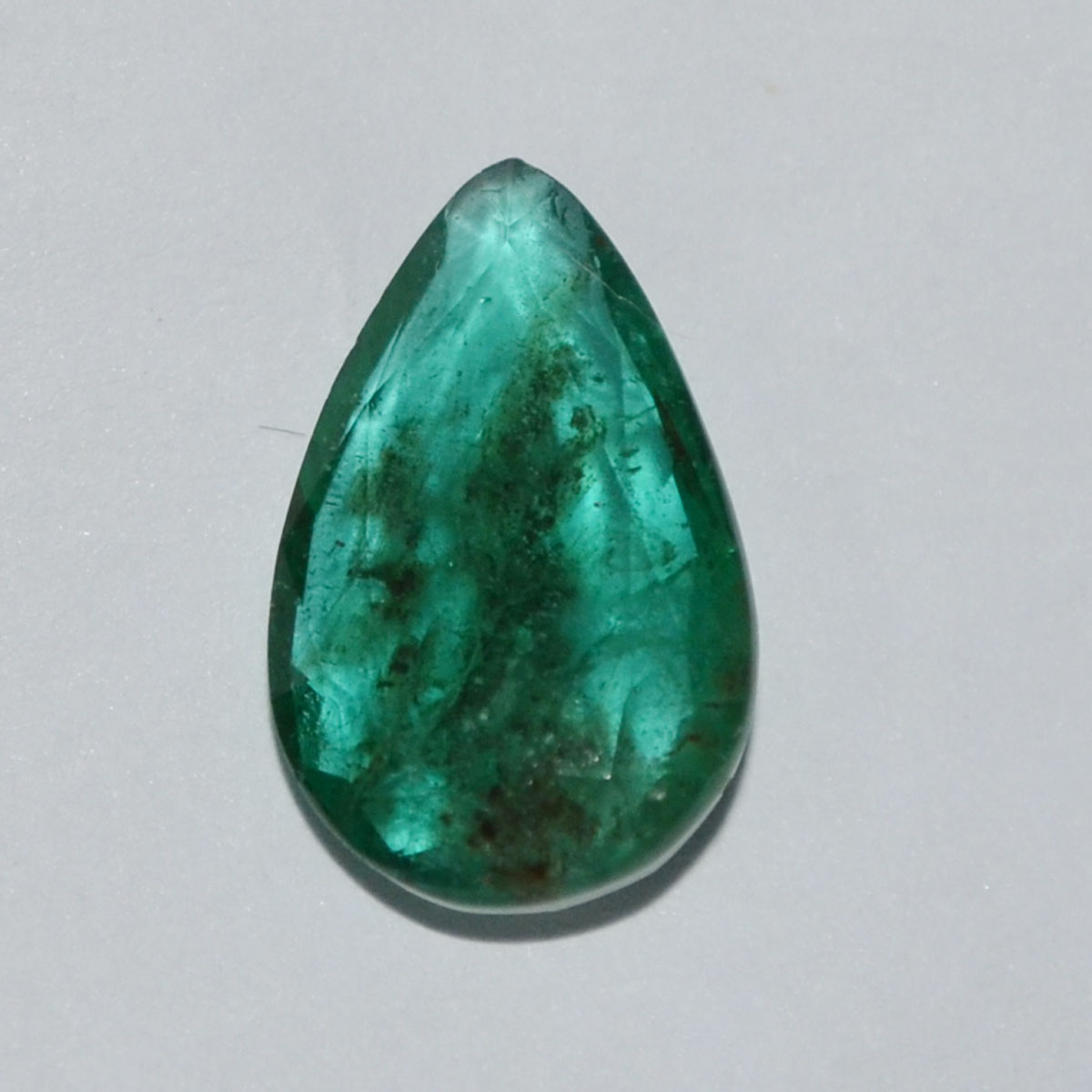 EMERALD 3.79 Ct. 2 EMRD21237 EMERALD 3.79 Ct.