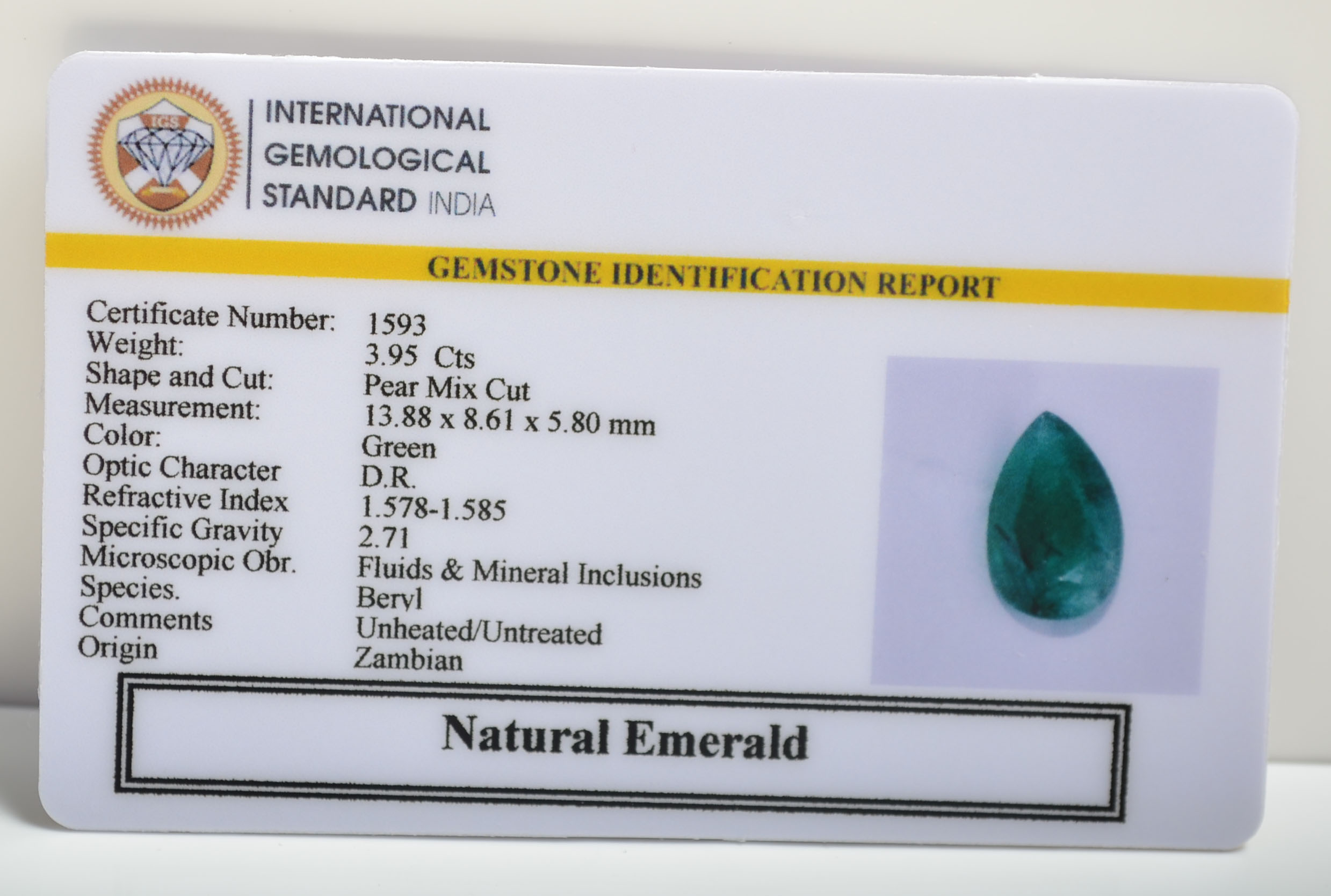 EMRD21239 2 EMERALD 3.95 Ct.