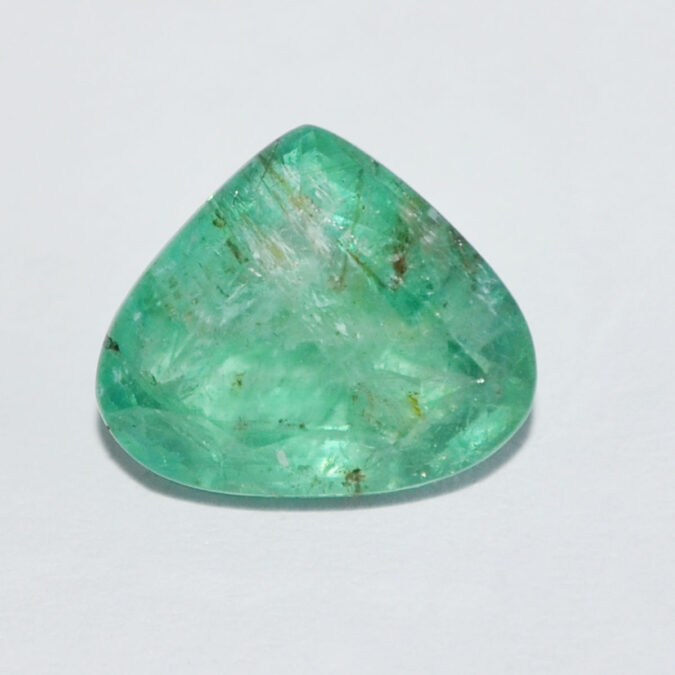 EMERALD 4.93 Ct. EMERALD 4.93 Ct.