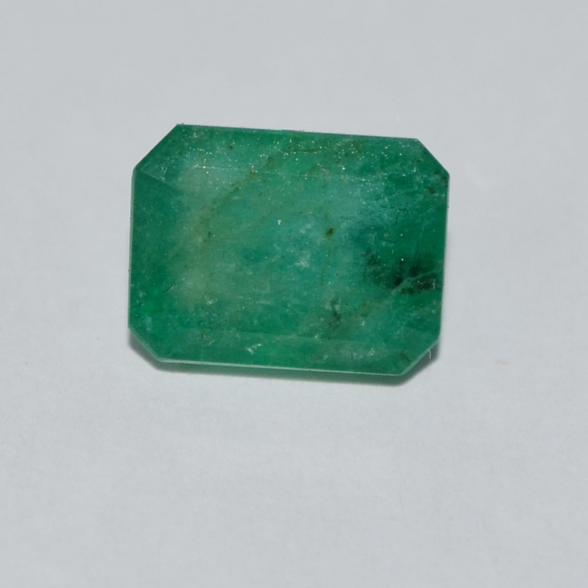 EMERALD 3.19 Ct. 2 EMRD21266 EMERALD 3.19 Ct.