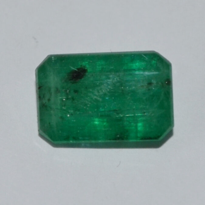 EMERALD 5.6 Ct. EMERALD 5.6 Ct.