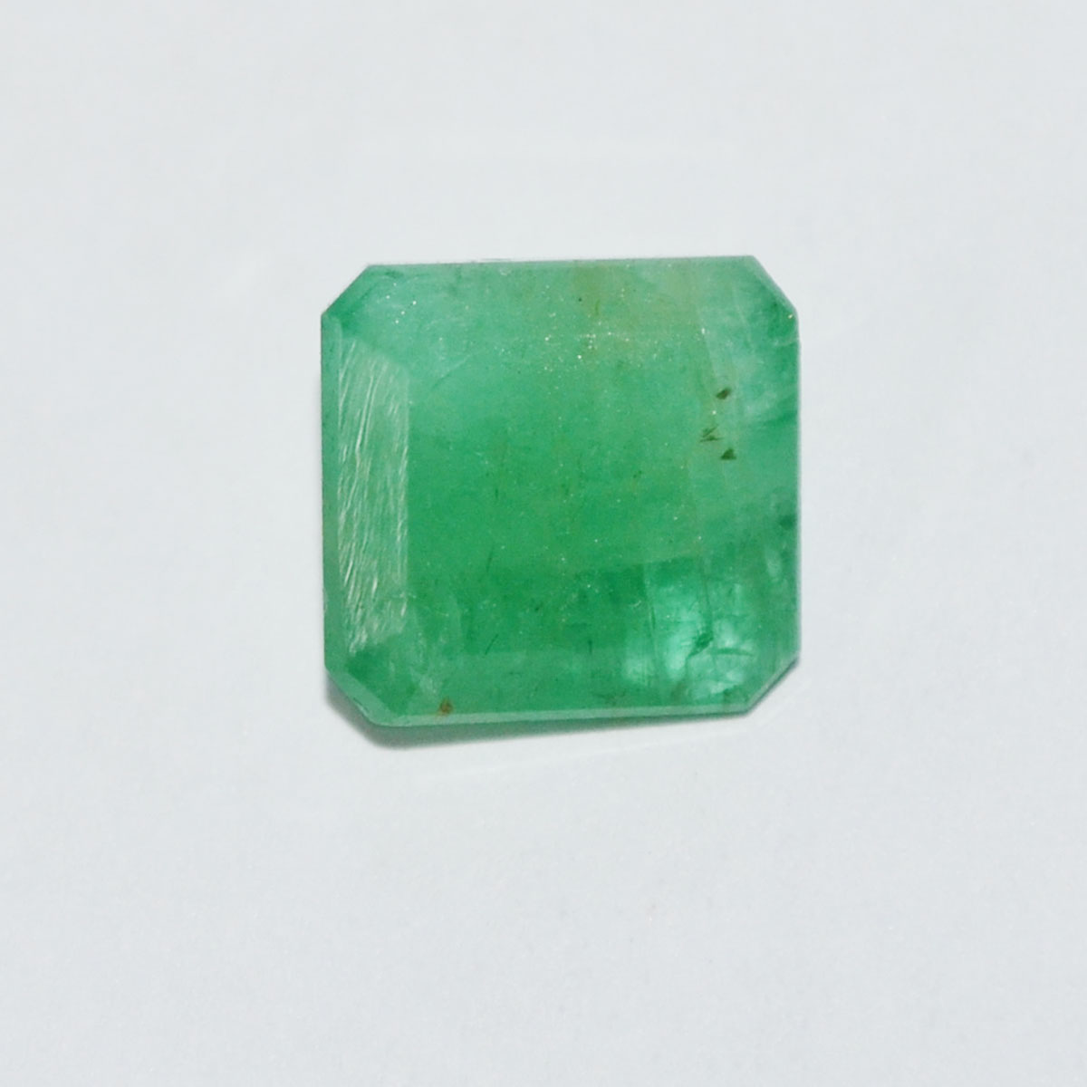 EMRD21339 EMERALD 4.94 Ct.