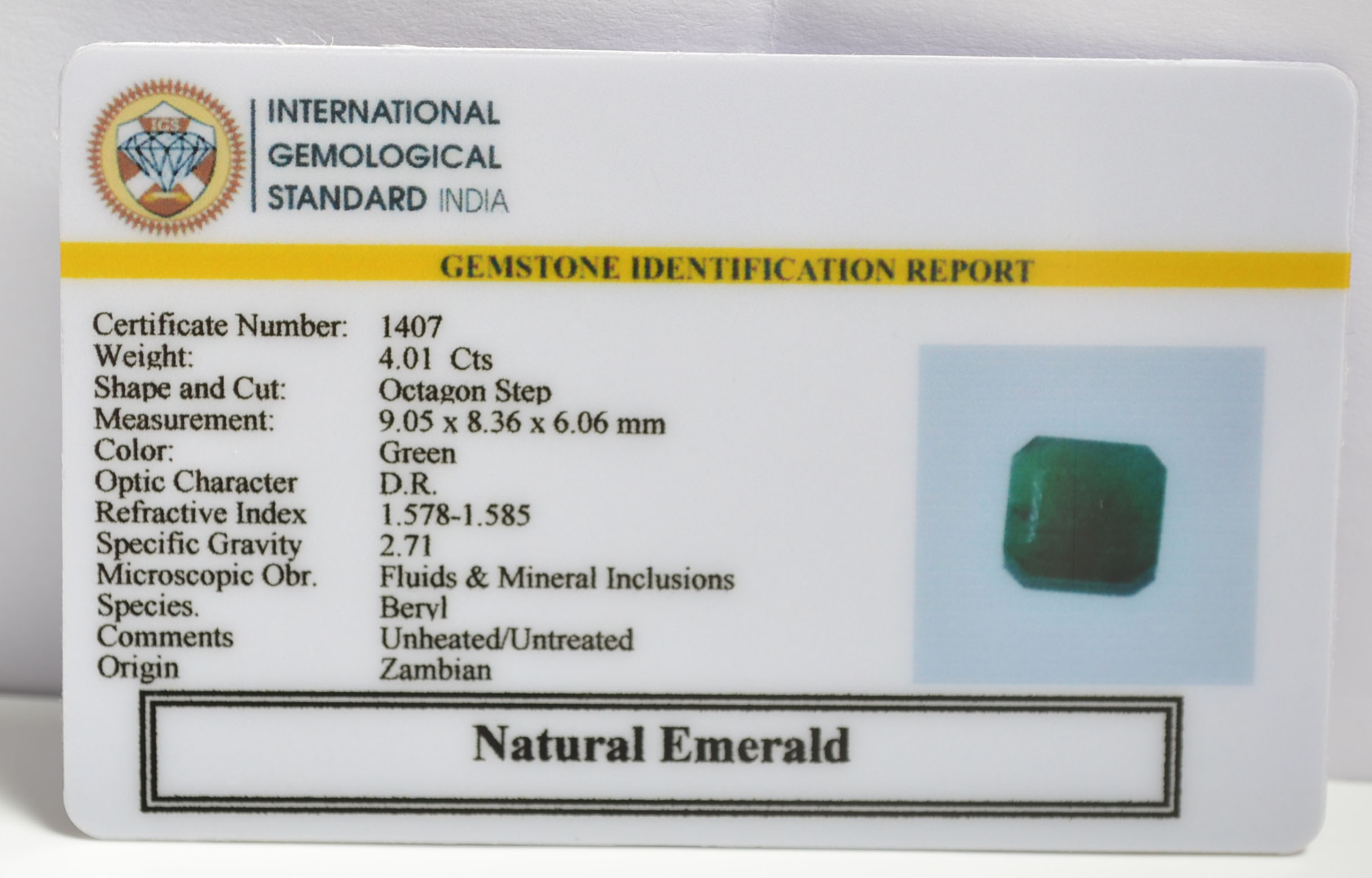 EMERALD 4.01 Ct. EMERALD 4.01 Ct.