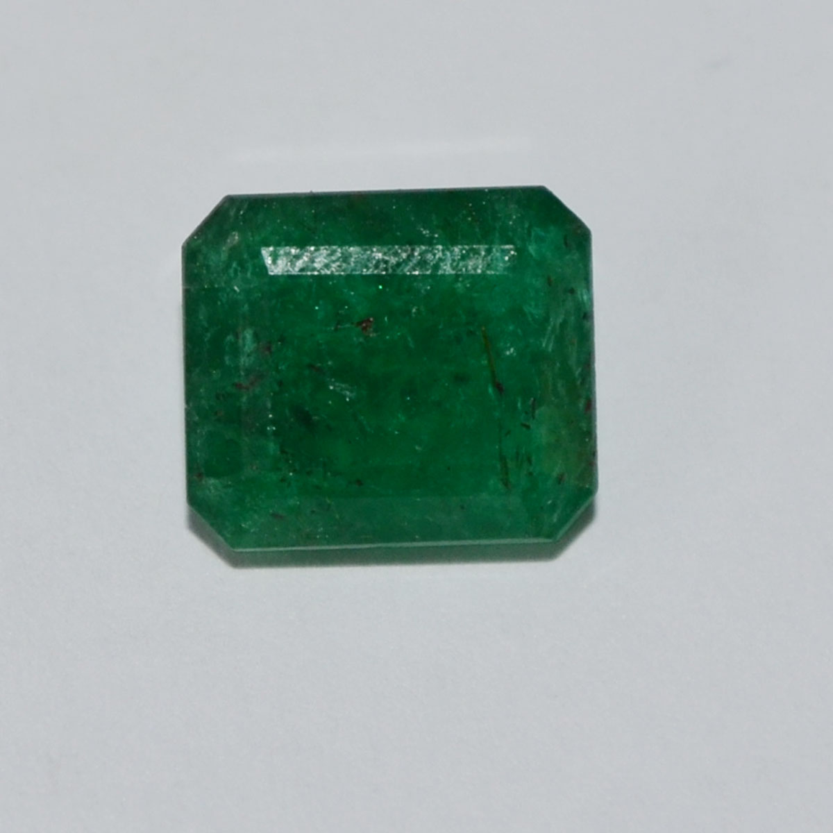 EMERALD 3.98 Ct. EMERALD 3.98 Ct.