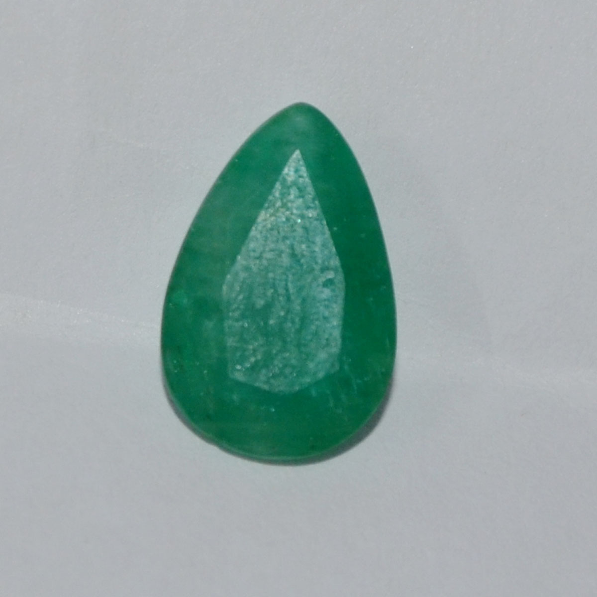 EMERALD 4.14 Ct. 2 EMRG20321 1 EMERALD 4.14 Ct.