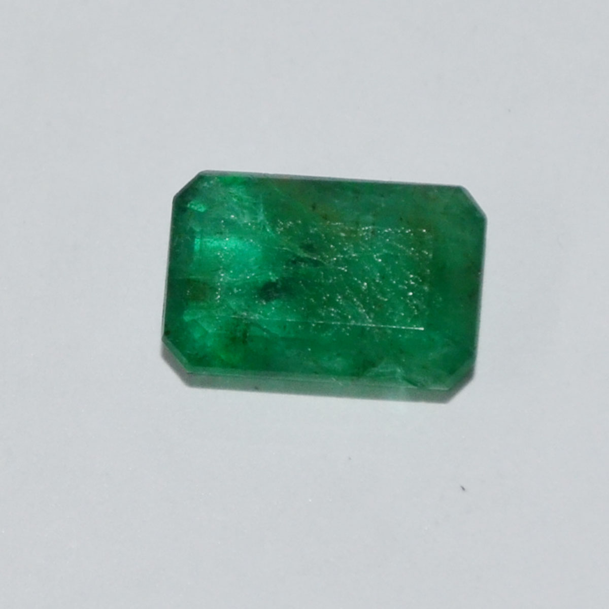 EMERALD 3.58 Ct. EMERALD 3.58 Ct.