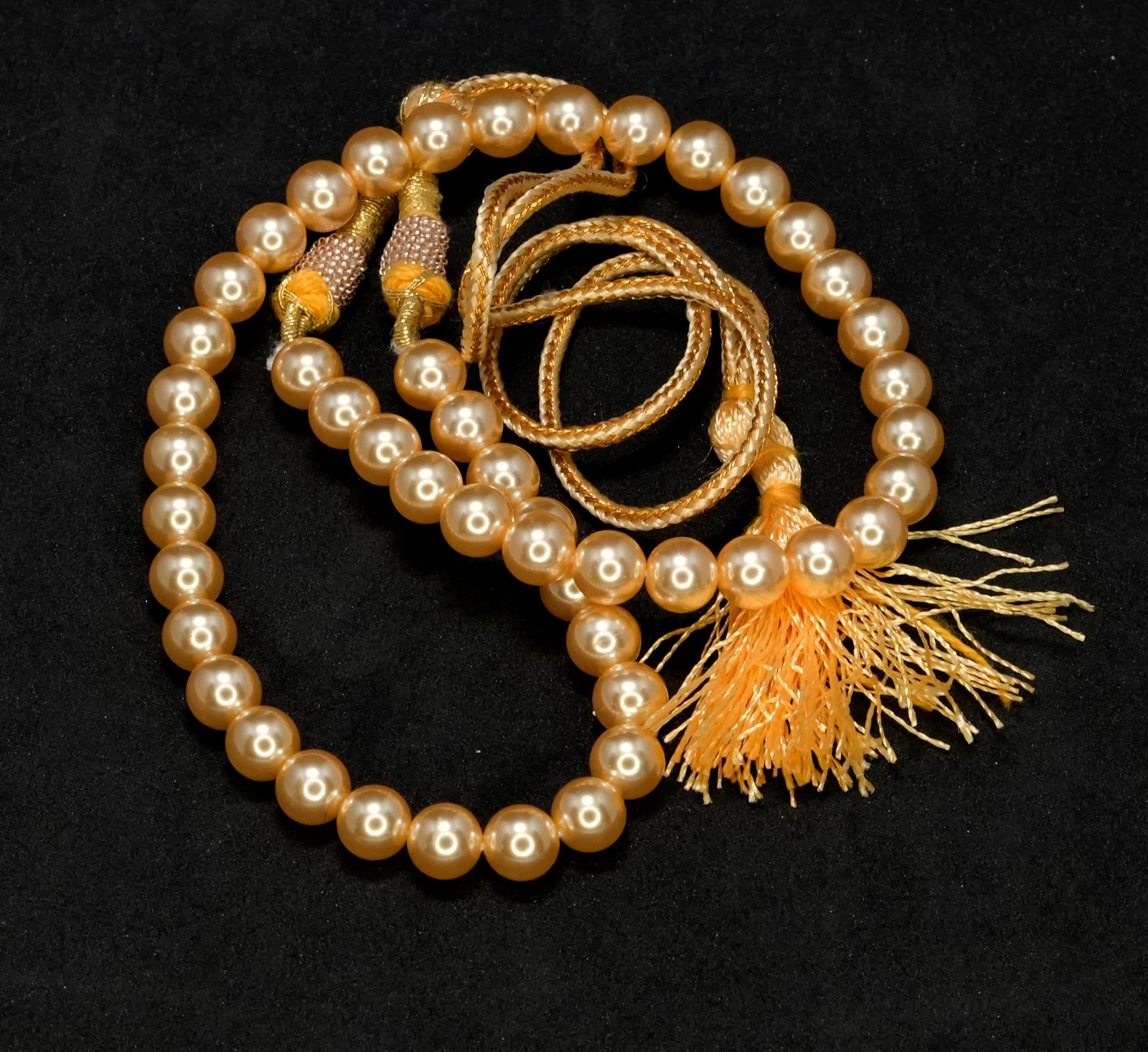 L1 a High Quality Golden Shell Pearl Necklace