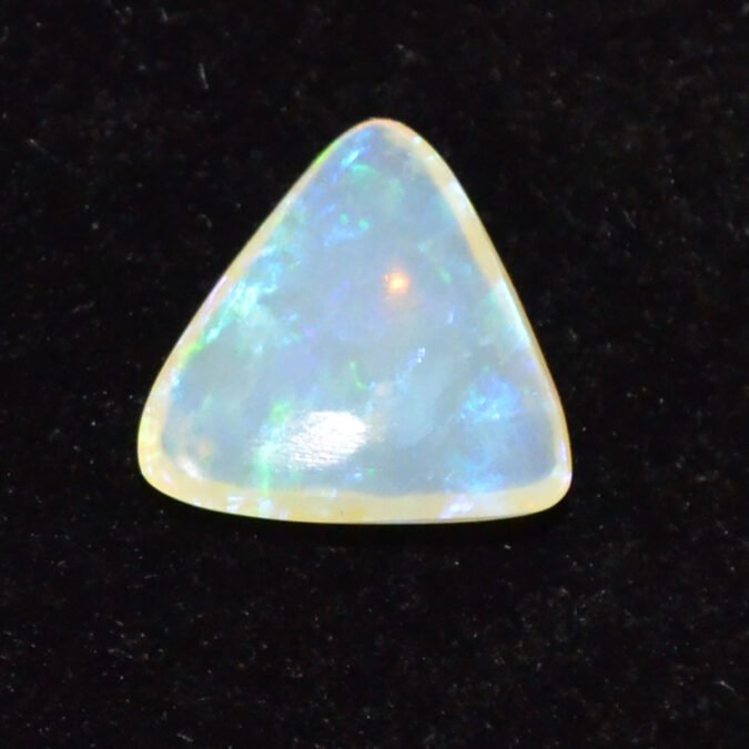 OPLG8846 OPAL 3.04 Ct.