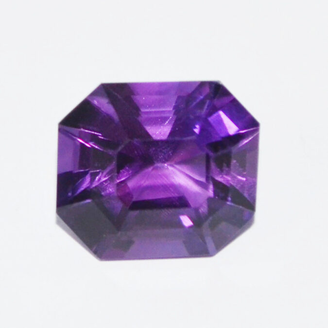 AME1221 1 AMETHYST 6.6 Ct.