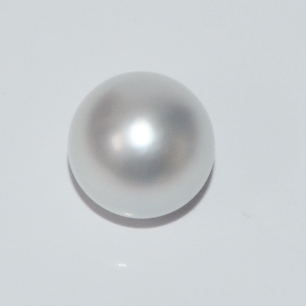 SOUTH SEA PEARL 4.38 Ct.