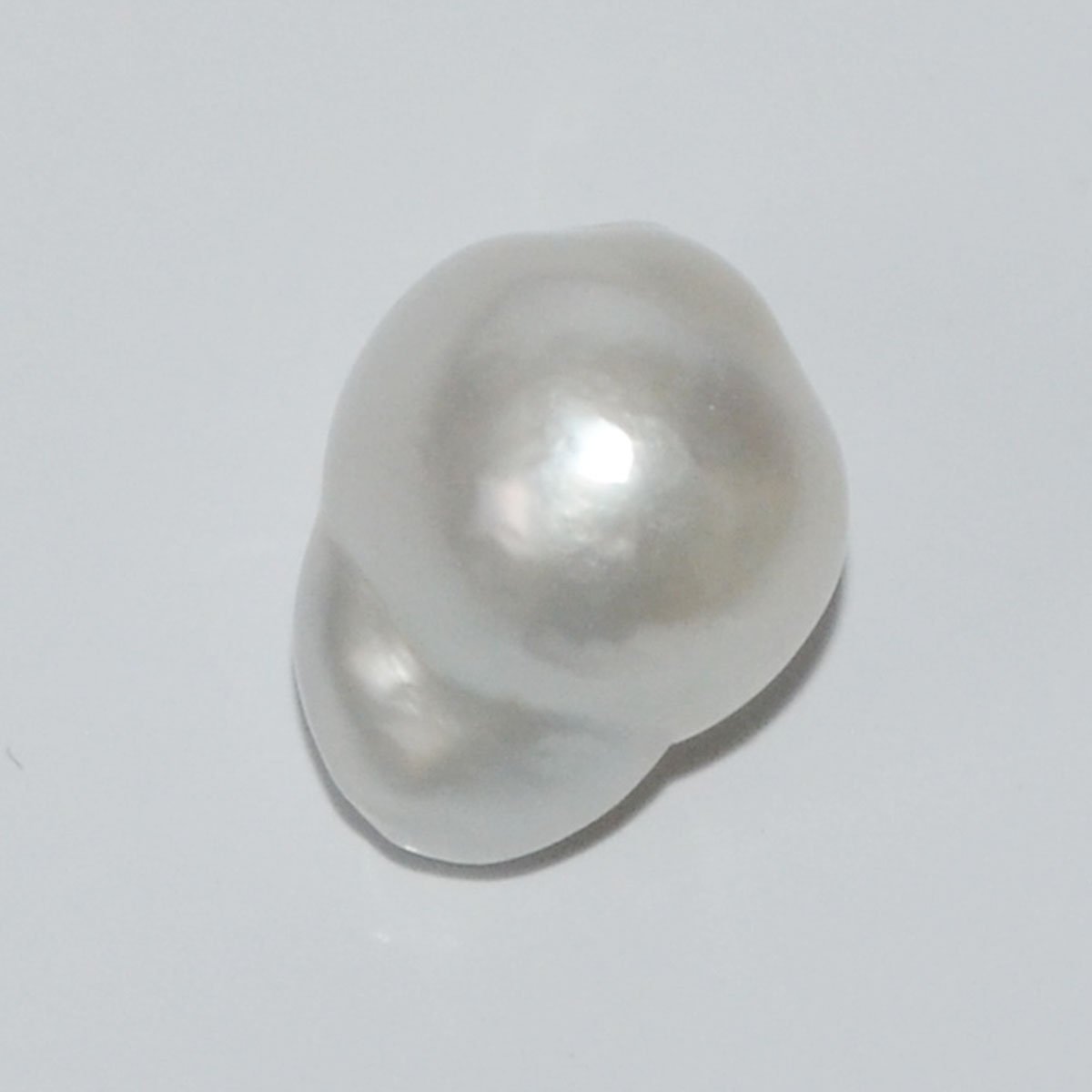 SOUTH SEA PEARL 15.61 Ct.