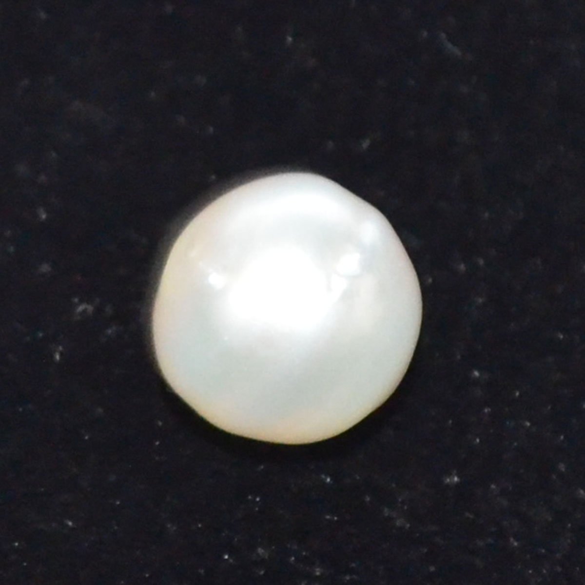 SOUTH SEA PEARL 3.98 Ct.