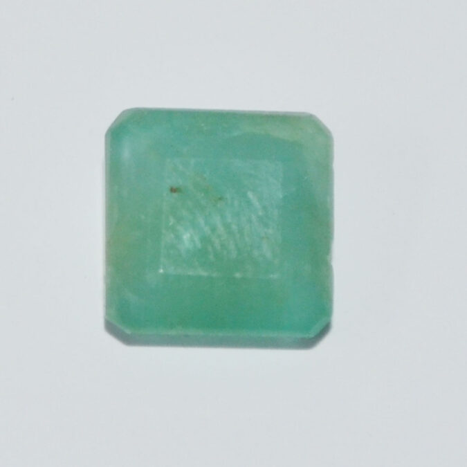 EMERALD 4.64 Ct. 1 EMRD21755 1 EMERALD 4.64 Ct.
