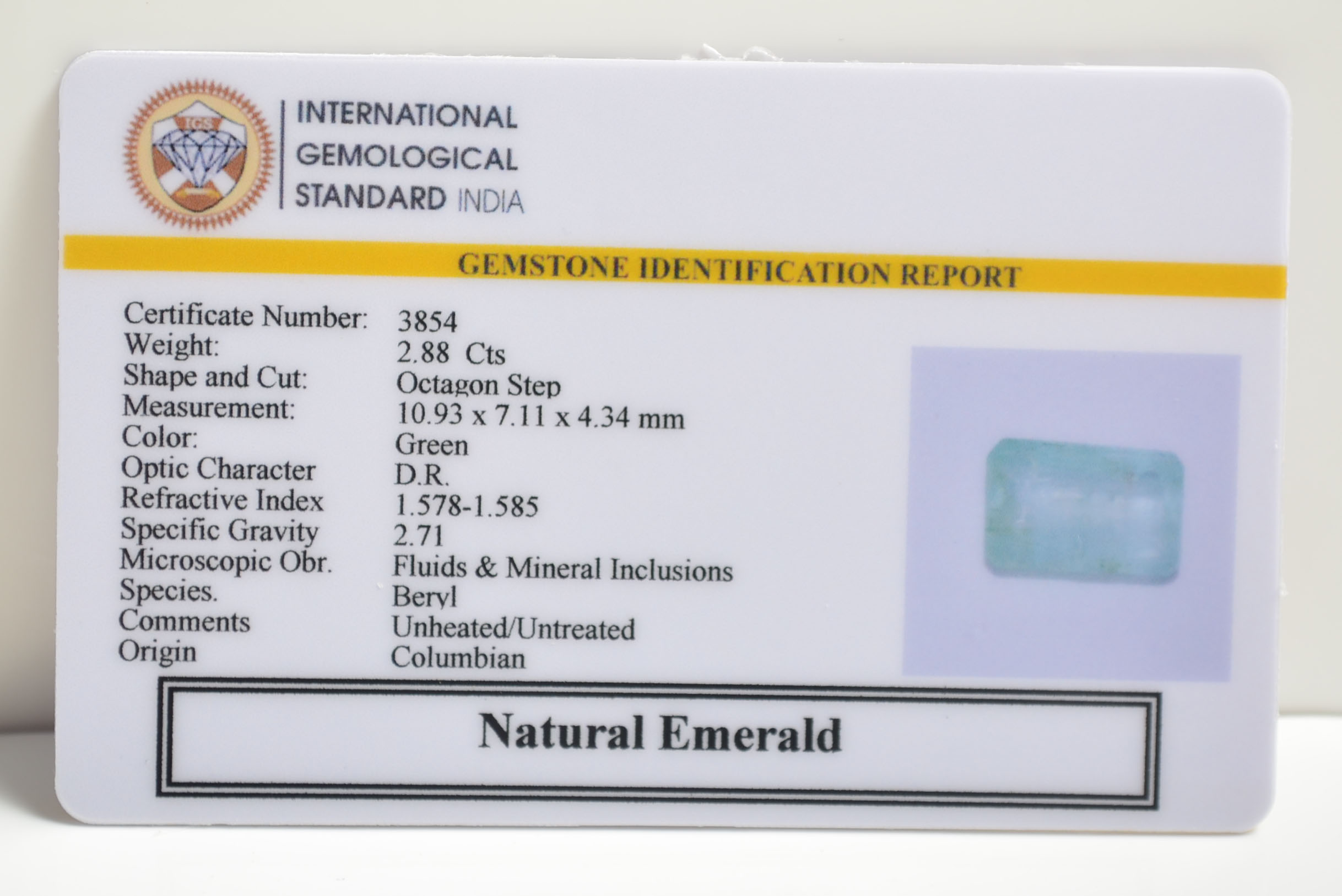 EMRD21800 2 EMERALD 2.88 Ct.