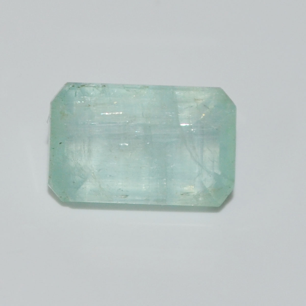 EMERALD 5.69 Ct.
