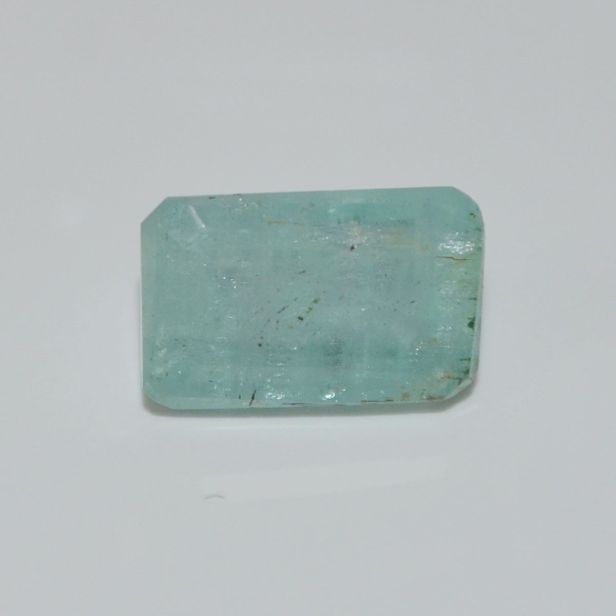EMERALD 3.38 Ct.