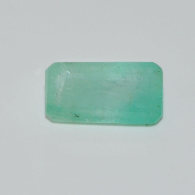 EMERALD 2.29 Ct. 1 EMRG20635 1 EMERALD 2.29 Ct.