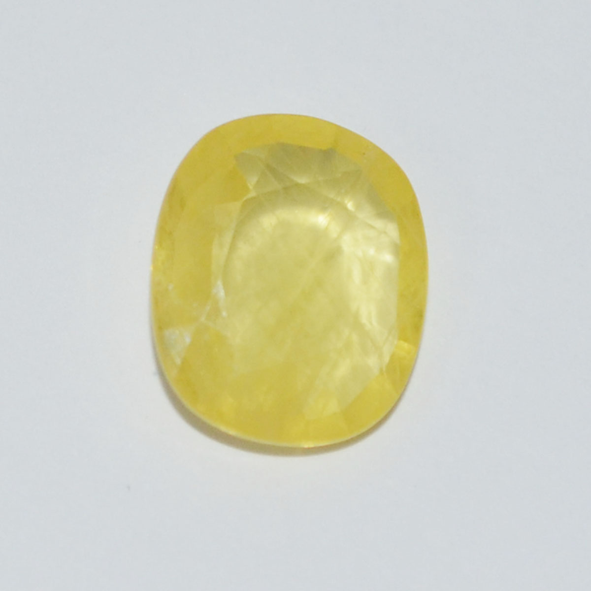 YELLOW SAPPHIRE 3.95 Ct.
