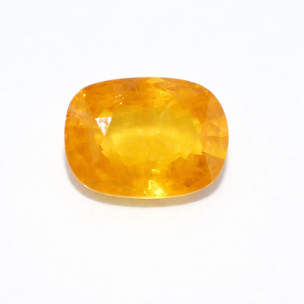 YELLOW SAPPHIRE 4.75 Ct.