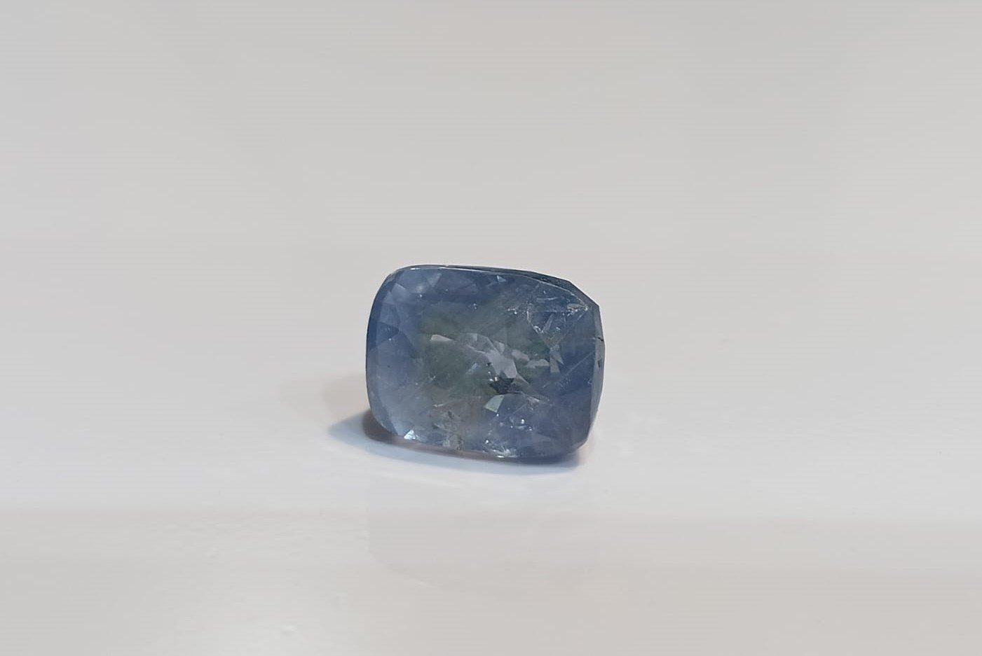 BLUE SAPPHIRE 5.54 Ct.