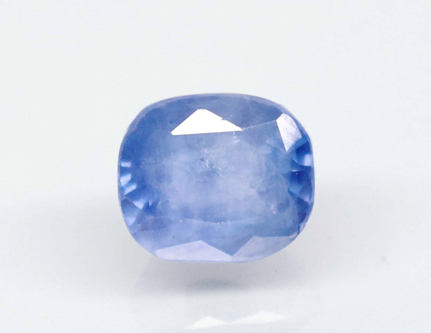 BLUE SAPPHIRE 5.69 Ct.