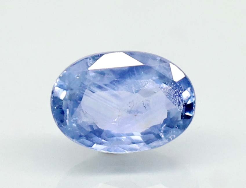 BLUE SAPPHIRE 5.81 Ct.