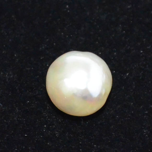 SOUTH SEA PEARL 3.88 Ct.