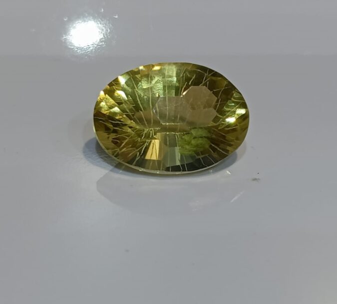 GQRT1 1 GOLDEN QUARTZ 21.97 Ct.