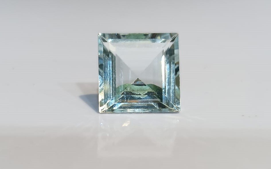 AQUAMARINE 3.81 Ct.