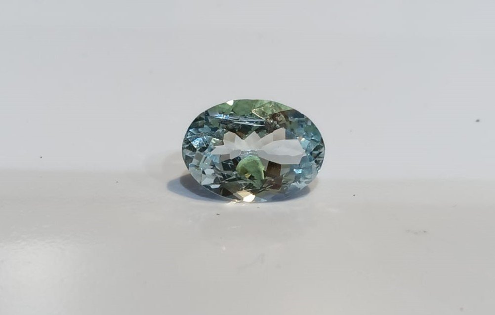 AQUAMARINE 3.81 Ct.