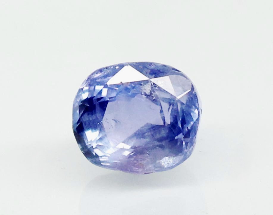 NATURAL SAPPHIRE 5.84 Ct.