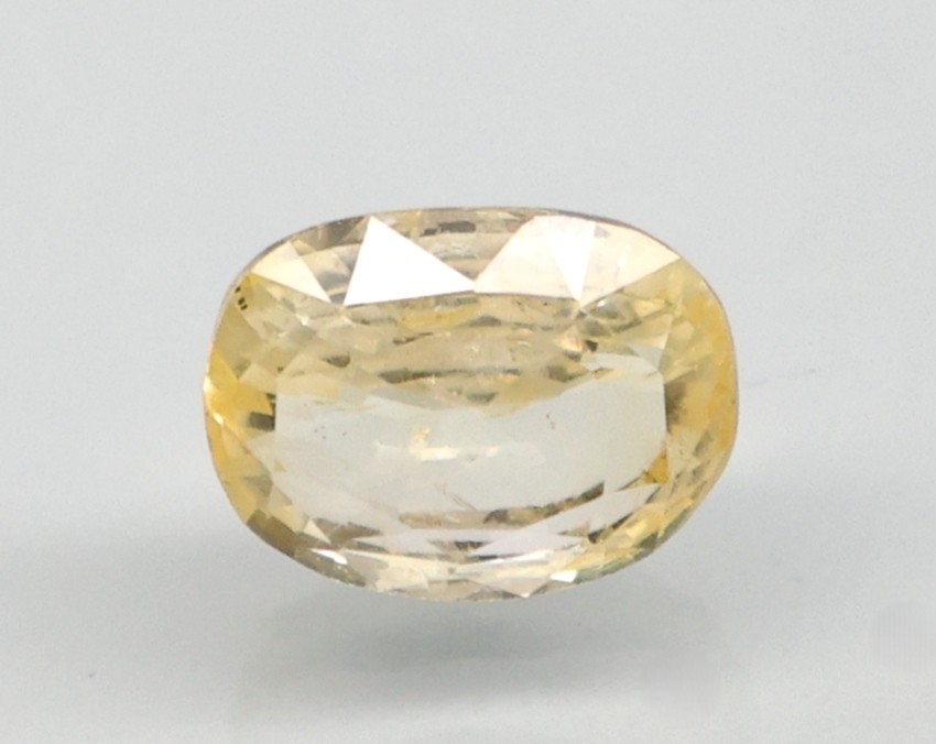 YELLOW SAPPHIRE 4.07 Ct.