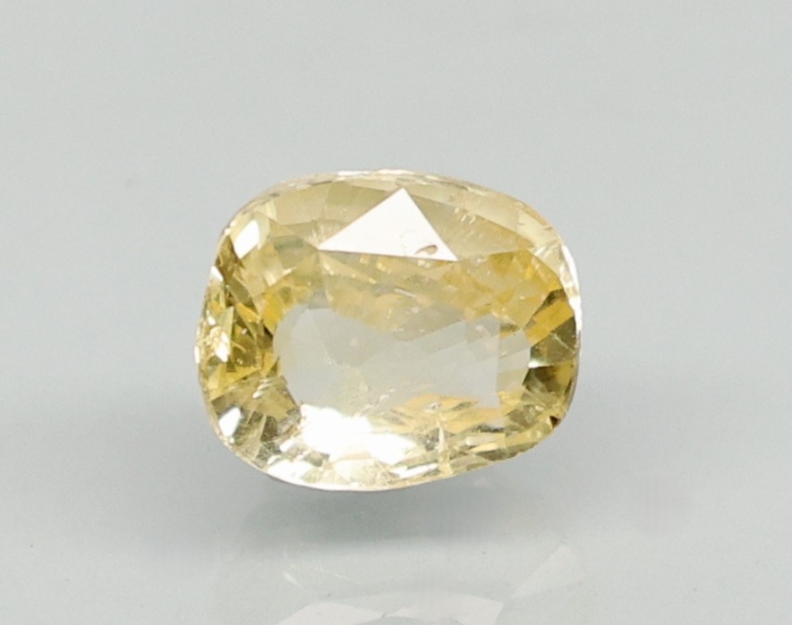 YELLOW SAPPHIRE 4.11 Ct. 2 NYSP8391 1 YELLOW SAPPHIRE 4.11 Ct.