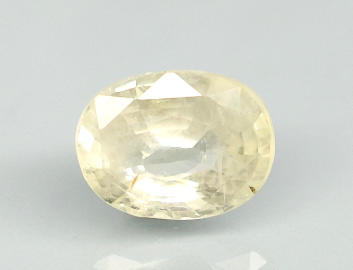 YELLOW SAPPHIRE 8.36 Ct.